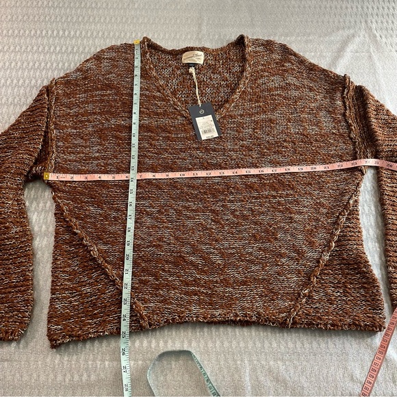 NWT - Universal Threads - Brown and White Sweater - Size L - Picture 3 of 8